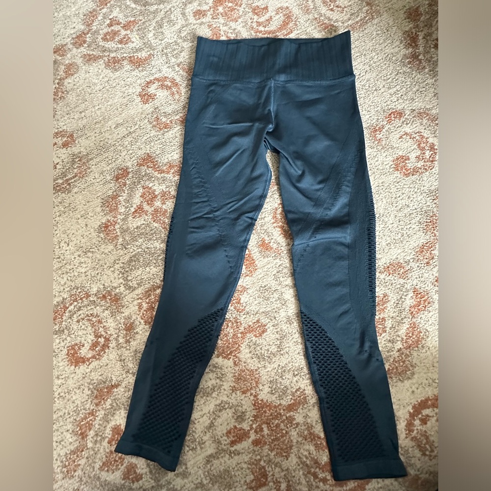 Athleta leggings size small